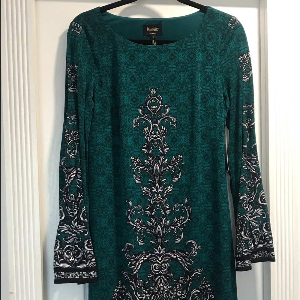 Laundry By Shelli Segal Dress. NWT Multi Color.